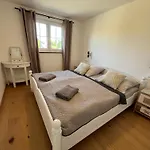 Landhausloft شقة *